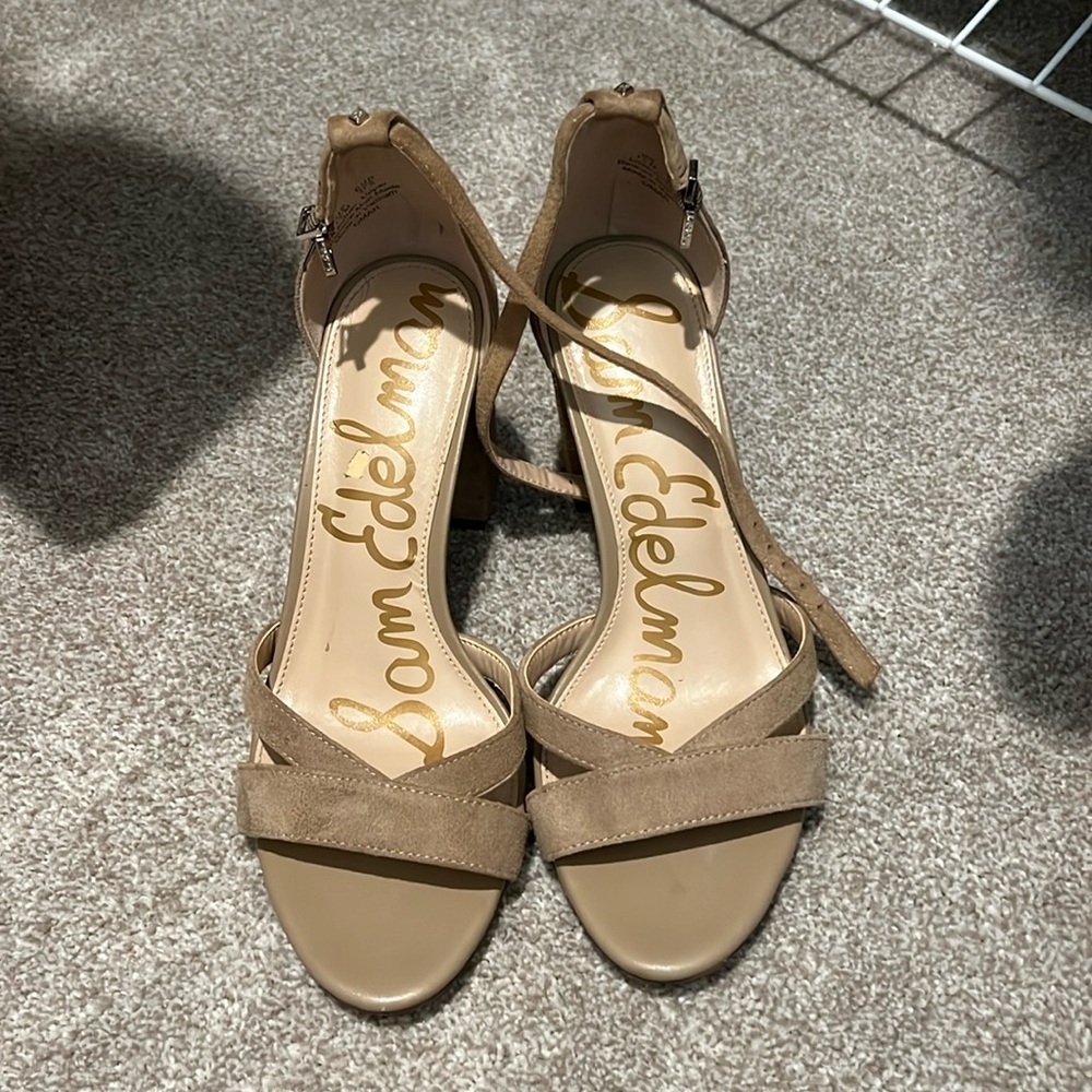 Sam Edelman nude suede heels
